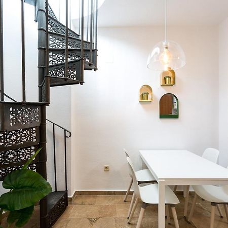 Apartamentos San Lorenzo Севиля Екстериор снимка