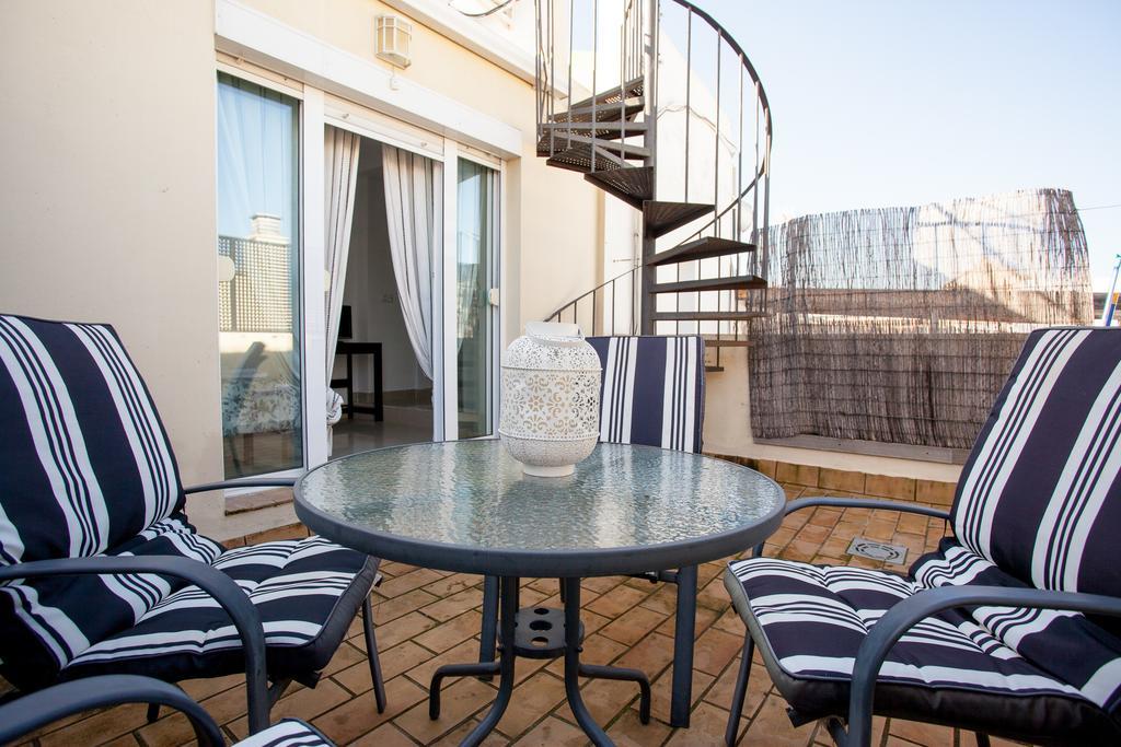 Apartamentos San Lorenzo Севиля Екстериор снимка